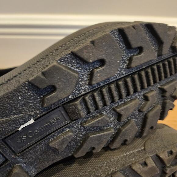 Unisex Columbia youth snow boots size 6 - Picture 8 of 9